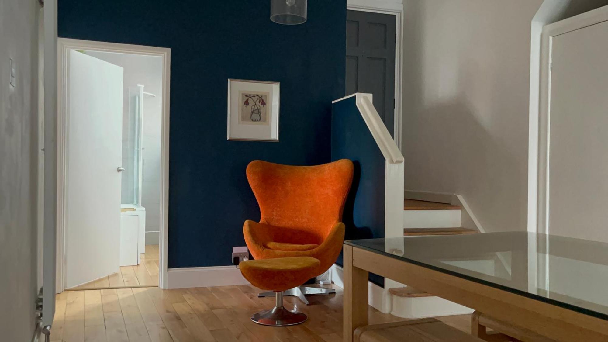The Clock Tower Apartment: Modern 2-Bed with Free Parking in Southsea Portsmouth Exterior photo